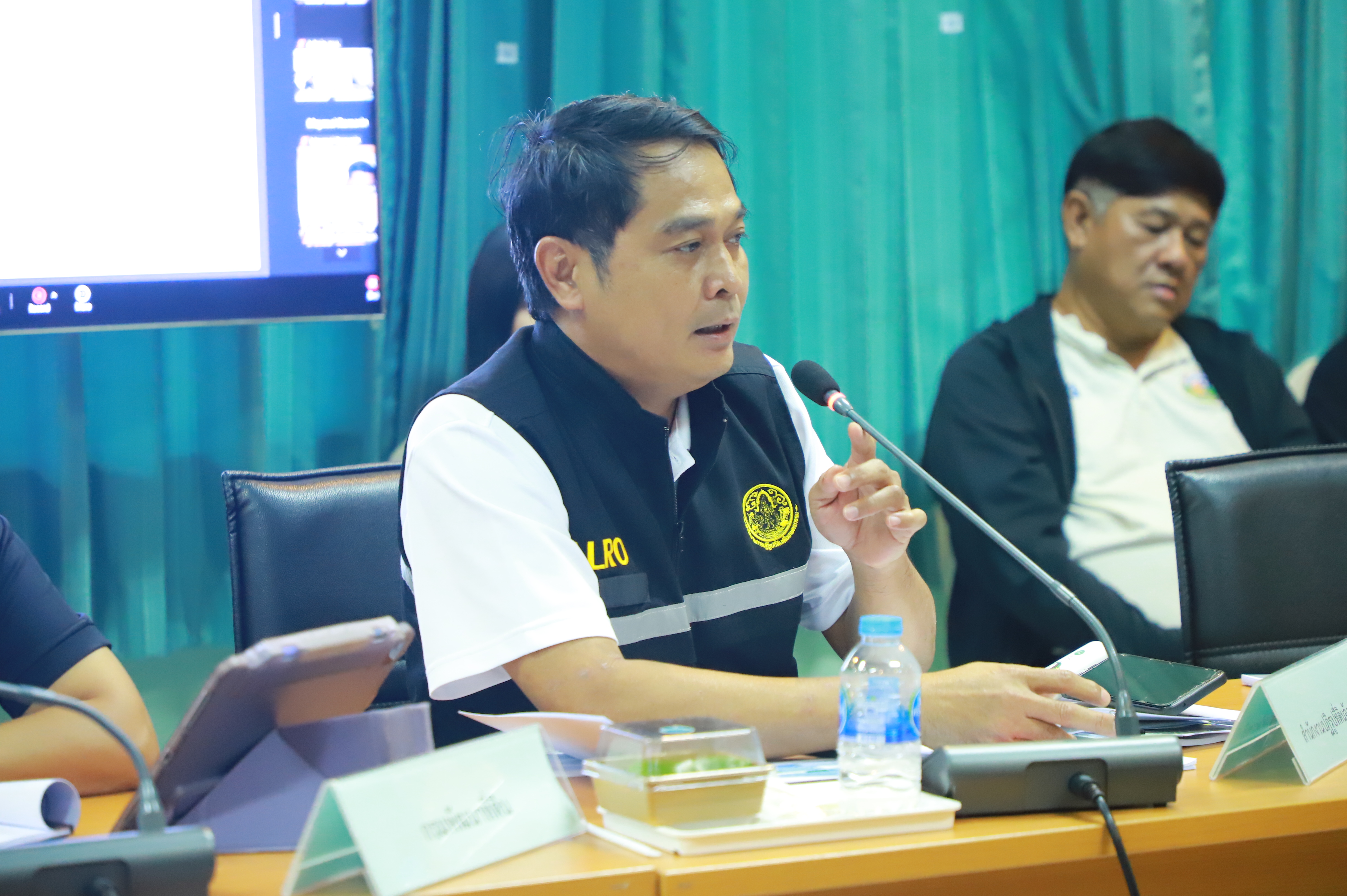title - ส.ป.ก. ร่วมประชุมคณะทำงานที่ 3 เดินหน้าปั้น “รางบัวโมเดล” สู่ต้นแบบเมืองเกษตรนวัตกรรมครบวงจร พร้อมลุยพื้นที่รับฟังปัญหาเกษตรกรราชบุรี